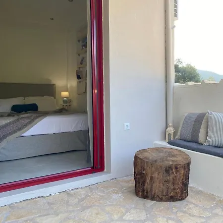 Cozy 2-bdrm-house With Garden And View, Iii Apartment *