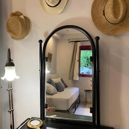 Cozy 2-bdrm-house With Garden And View, Iii Katouna